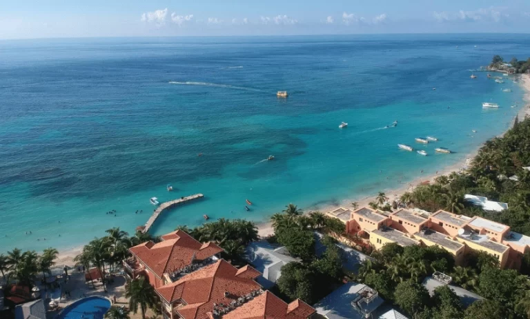 A Perfect 7-Day Honduras Itinerary