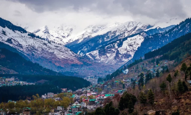 Exploring Manali in Winter